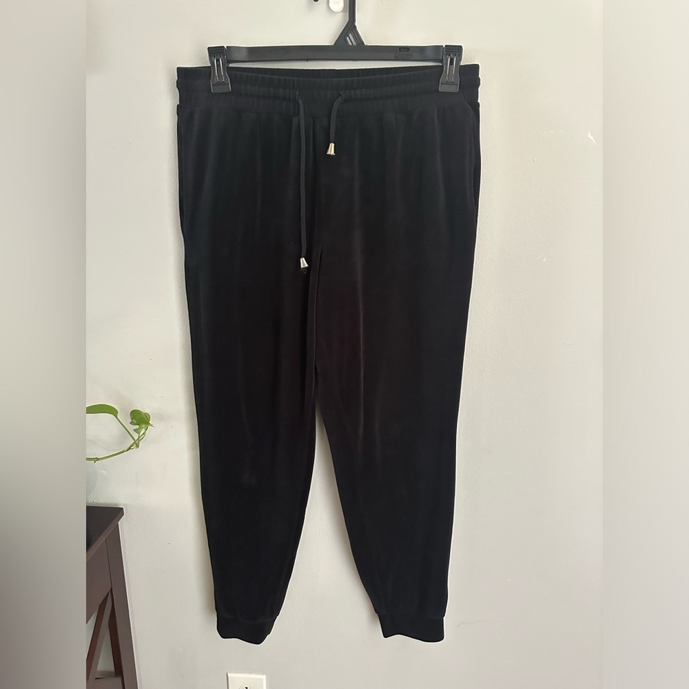 GUESS Los Angeles Women’s XL Black, Velvet joggers,sweats,casual Pants